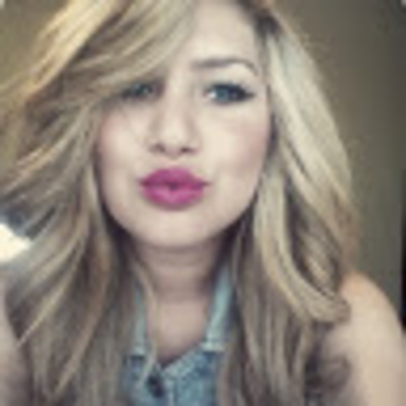 miagomez886